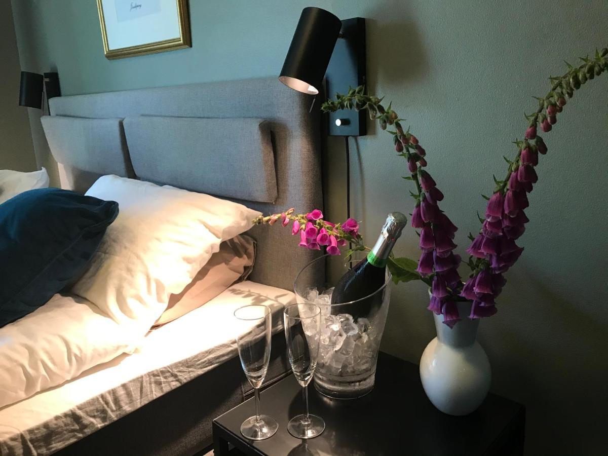Hasse Pa Sjoekanten Hotell & Restaurang Jönköping Eksteriør bilde