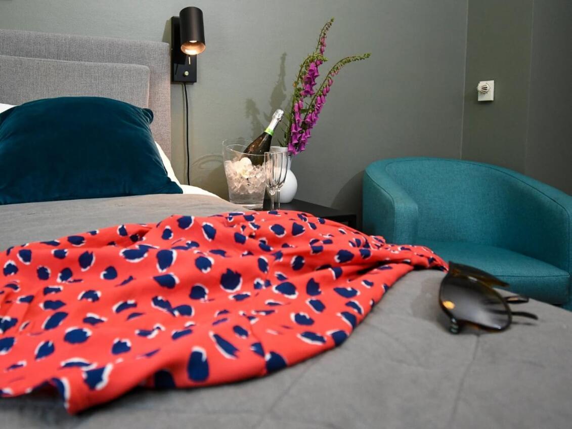 Hasse Pa Sjoekanten Hotell & Restaurang Jönköping Eksteriør bilde